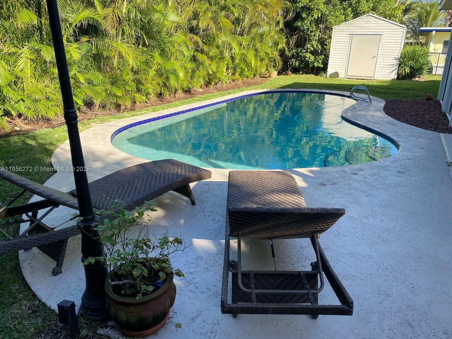 743 SE 10th Ter
