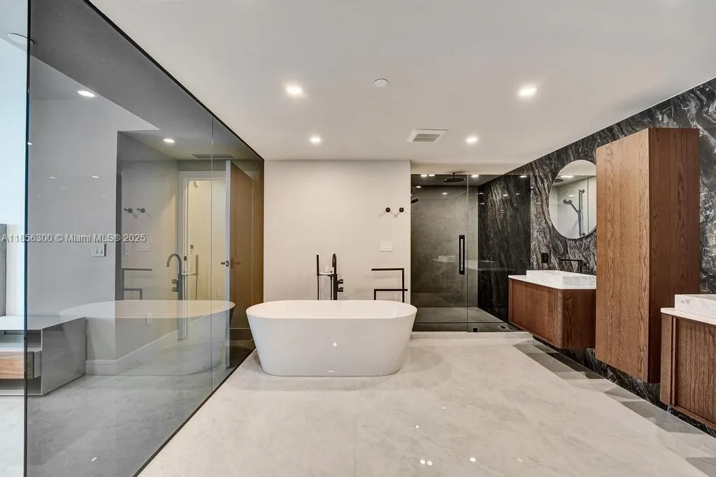 3101 S Ocean Dr, #1704
