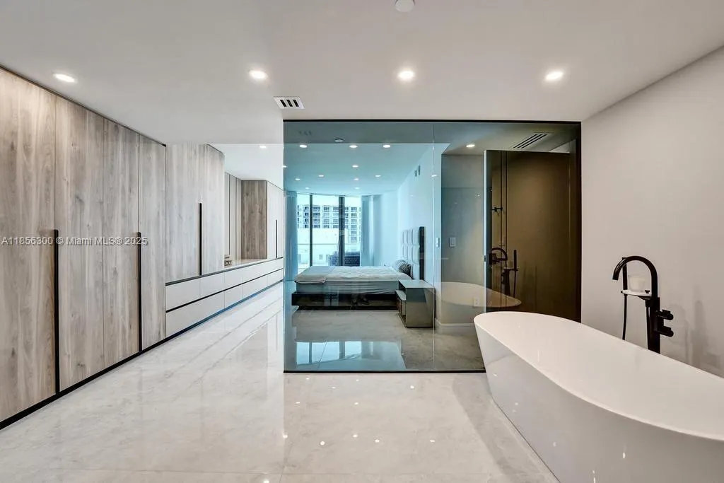 3101 S Ocean Dr, #1704