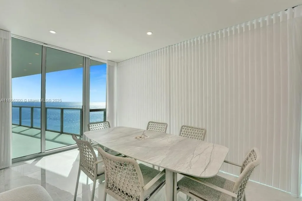 3101 S Ocean Dr, #1704