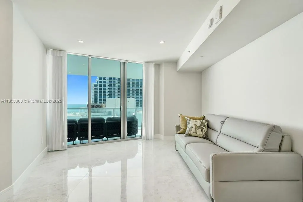 3101 S Ocean Dr, #1704
