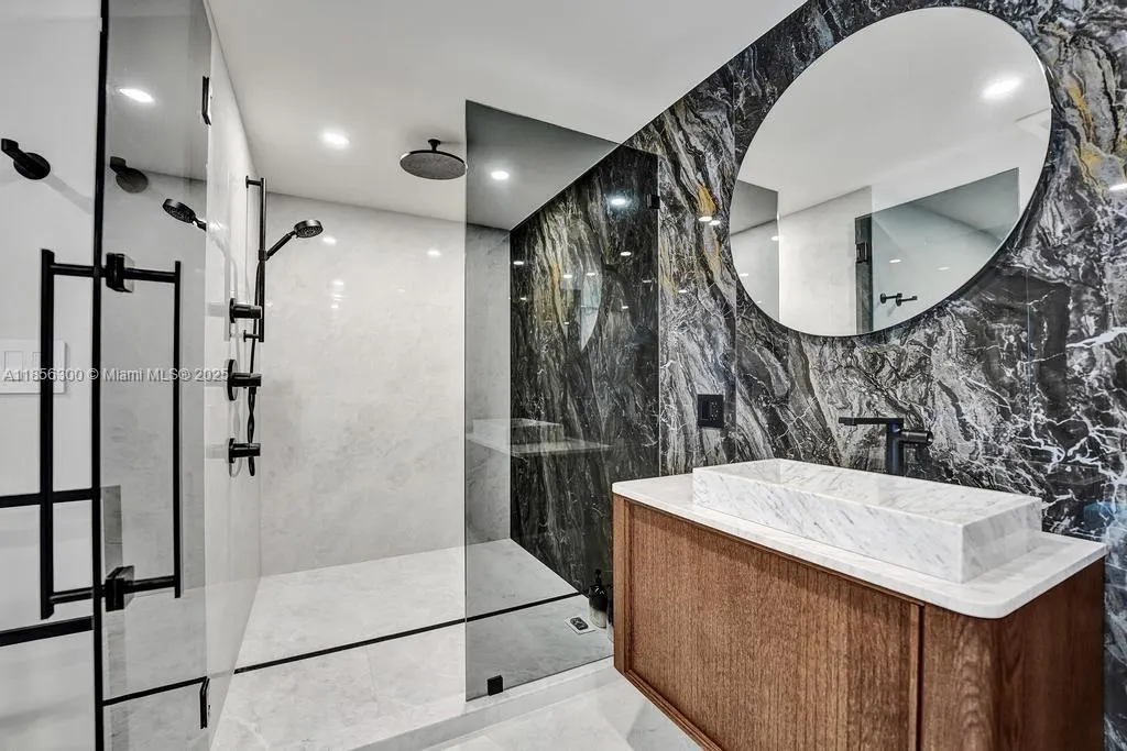 3101 S Ocean Dr, #1704