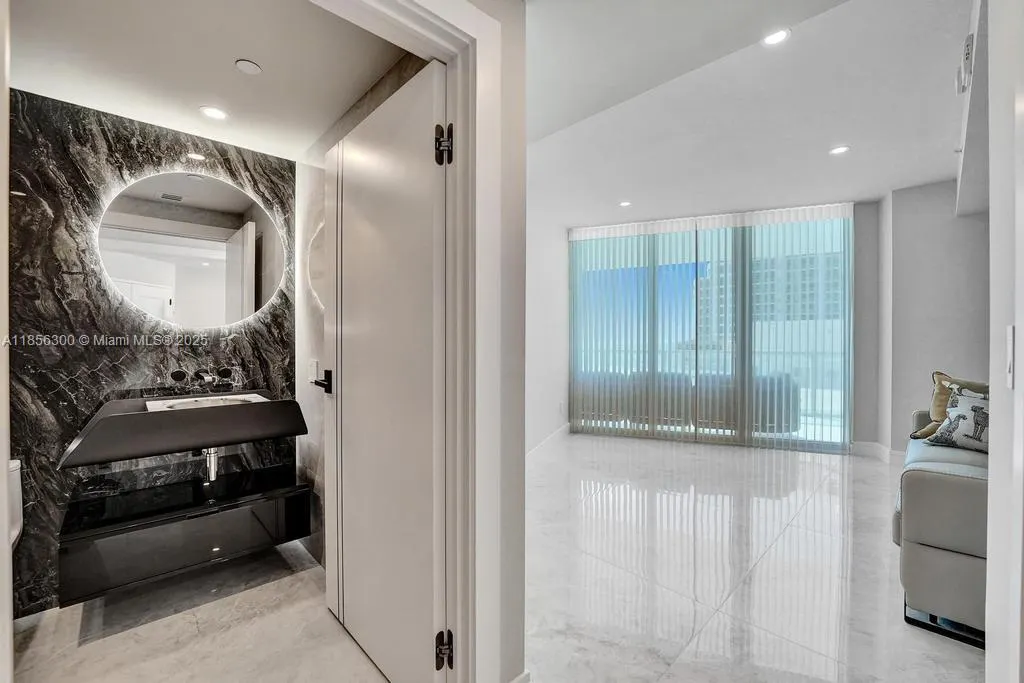 3101 S Ocean Dr, #1704