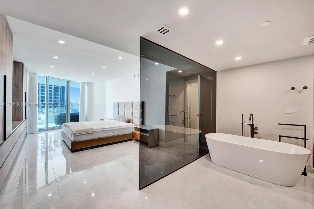 3101 S Ocean Dr, #1704