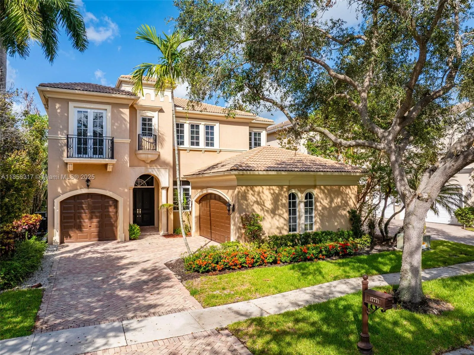 17771 Lake Azure Way