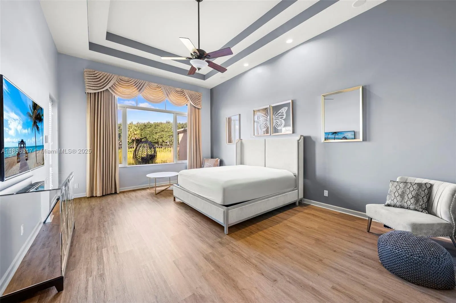 17771 Lake Azure Way