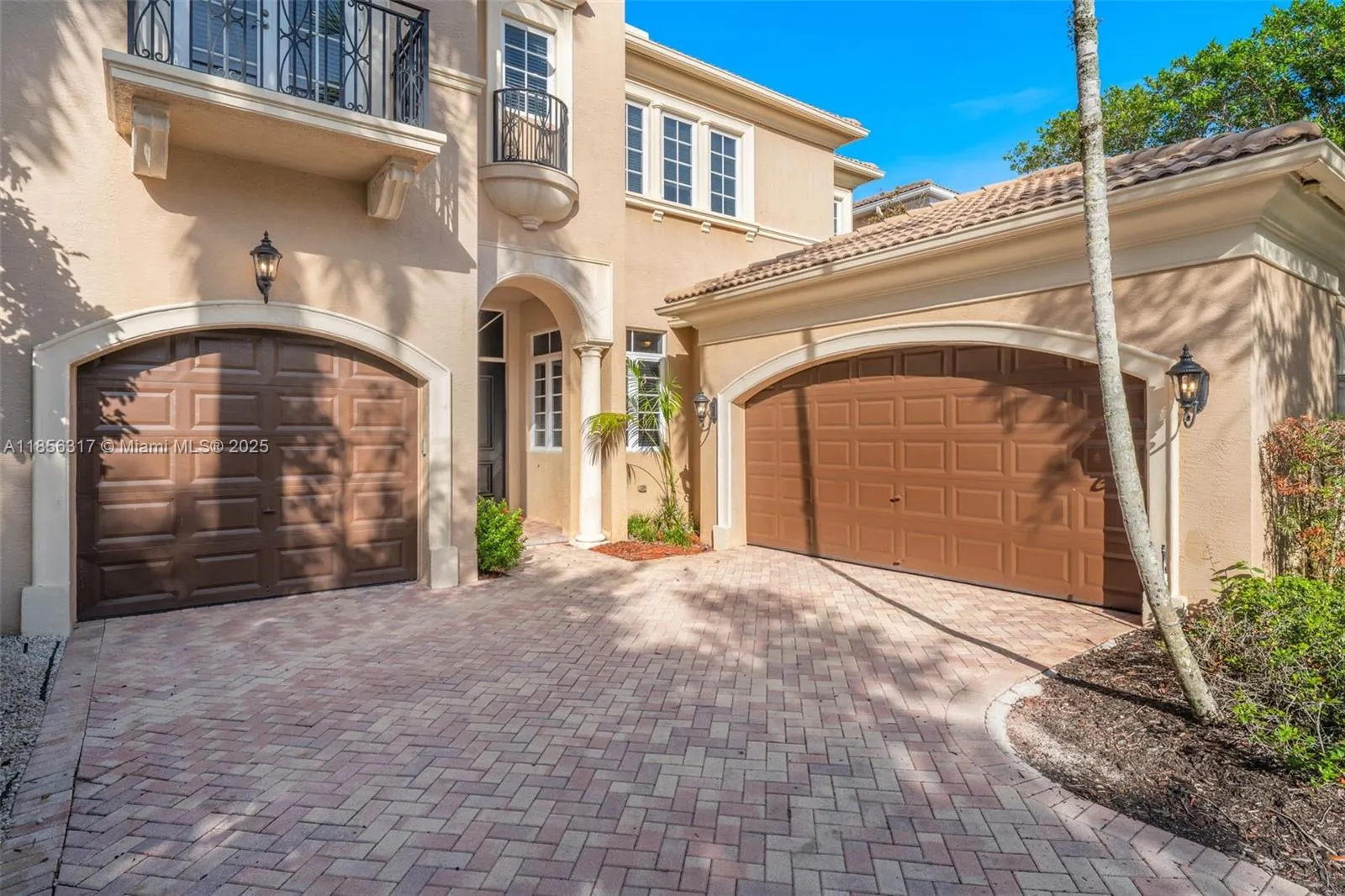 17771 Lake Azure Way