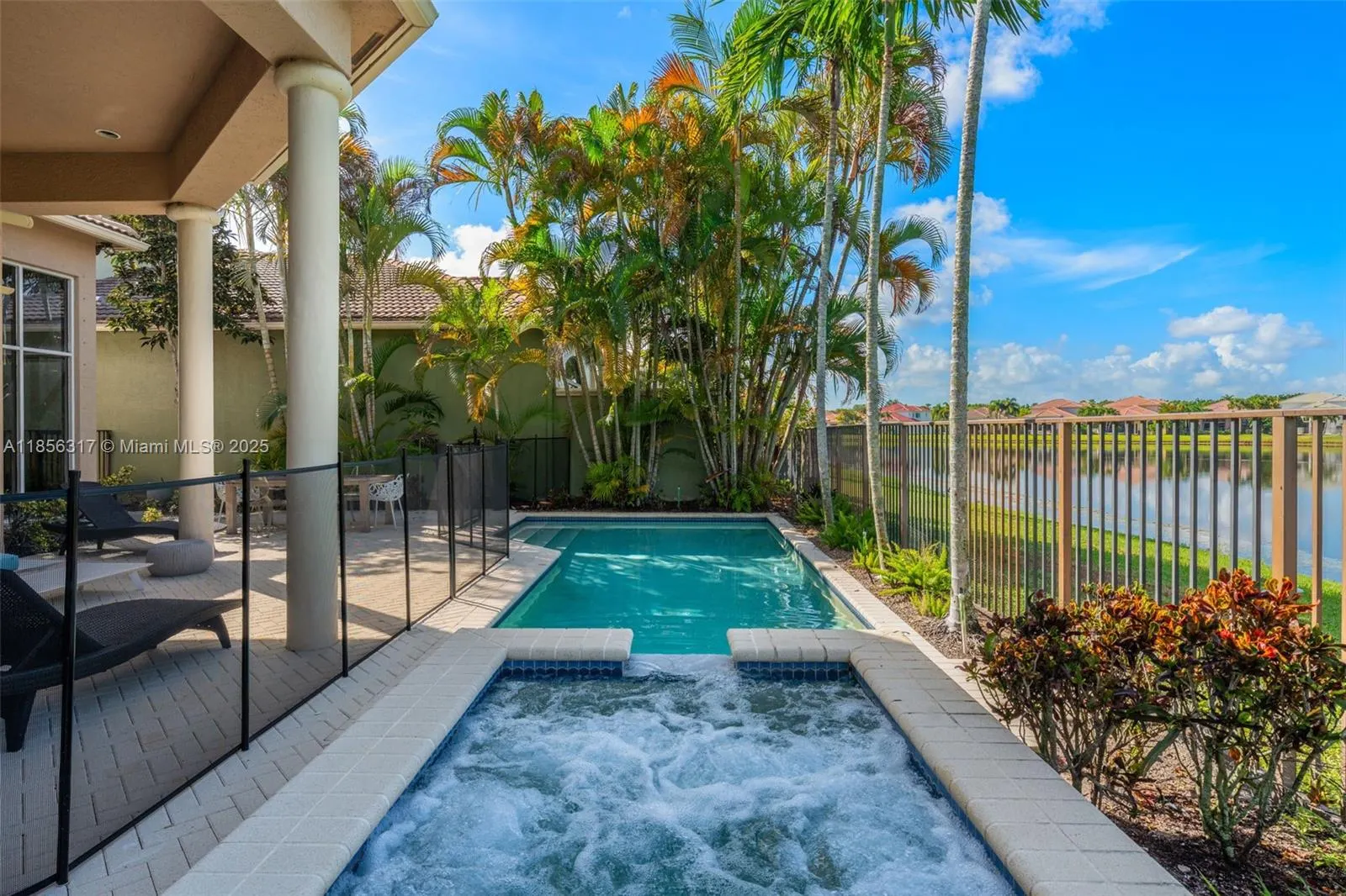 17771 Lake Azure Way