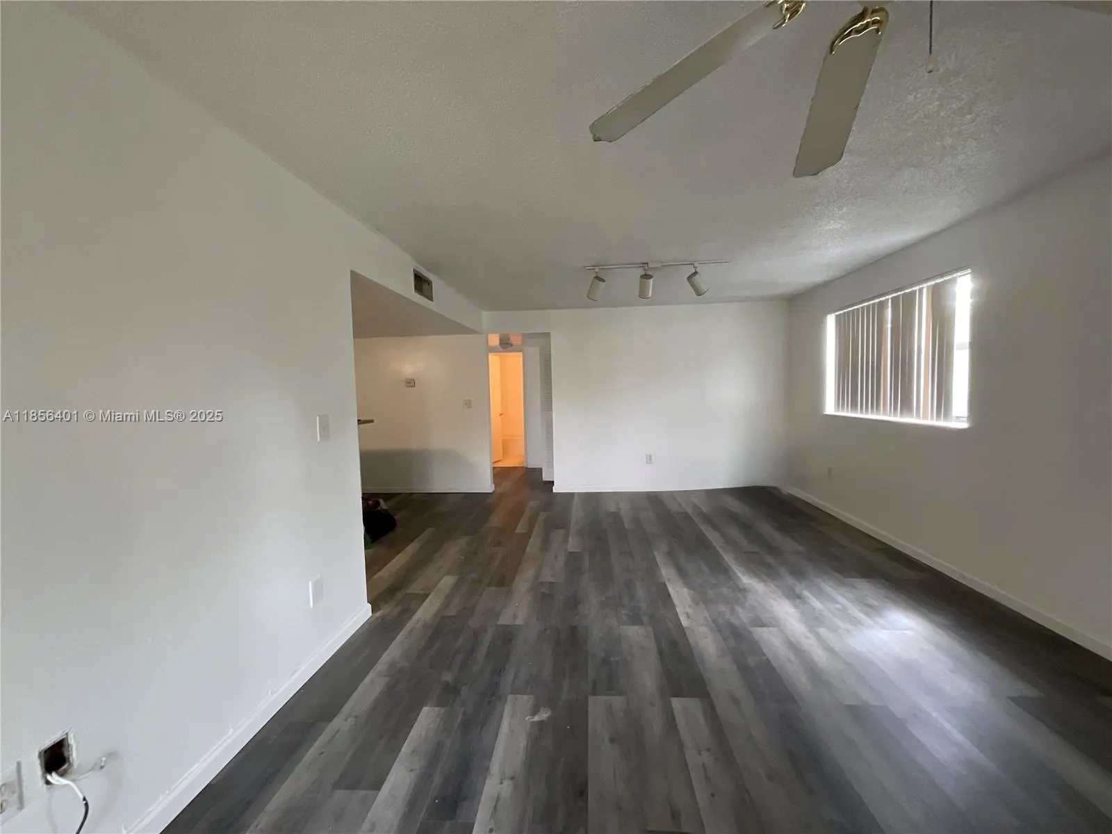 9877 Nob Hill Ct, #25/9877
