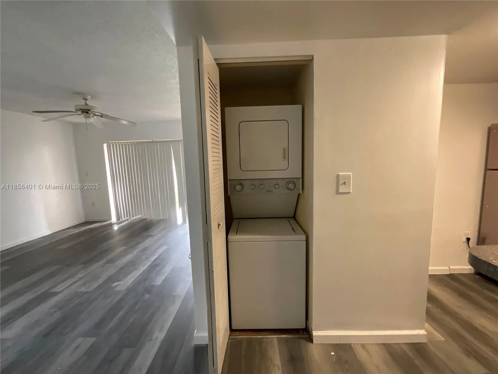 9877 Nob Hill Ct, #25/9877