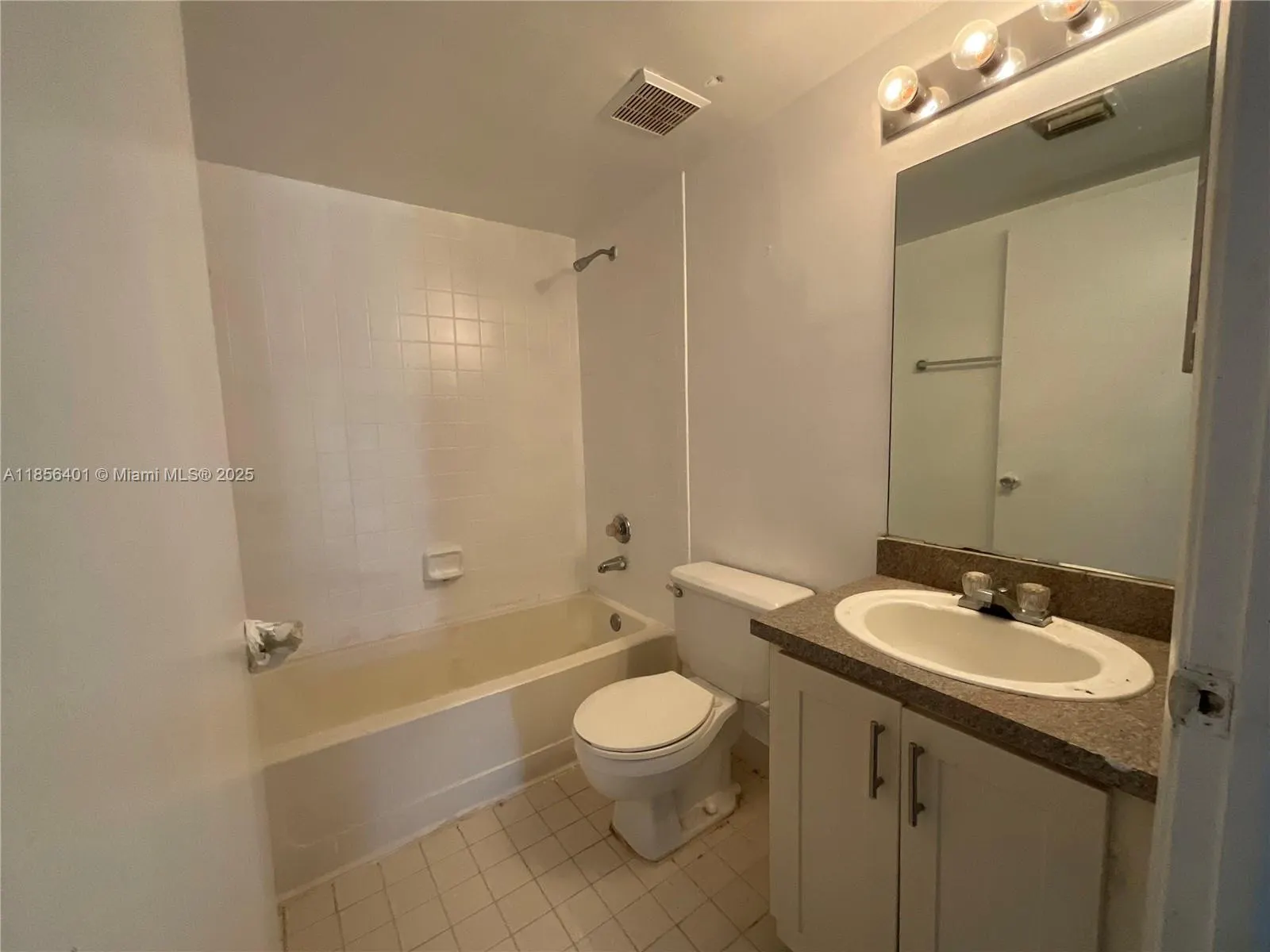 9877 Nob Hill Ct, #25/9877
