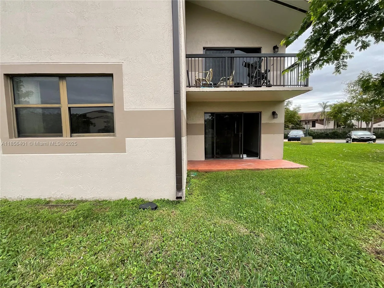 9877 Nob Hill Ct, #25/9877