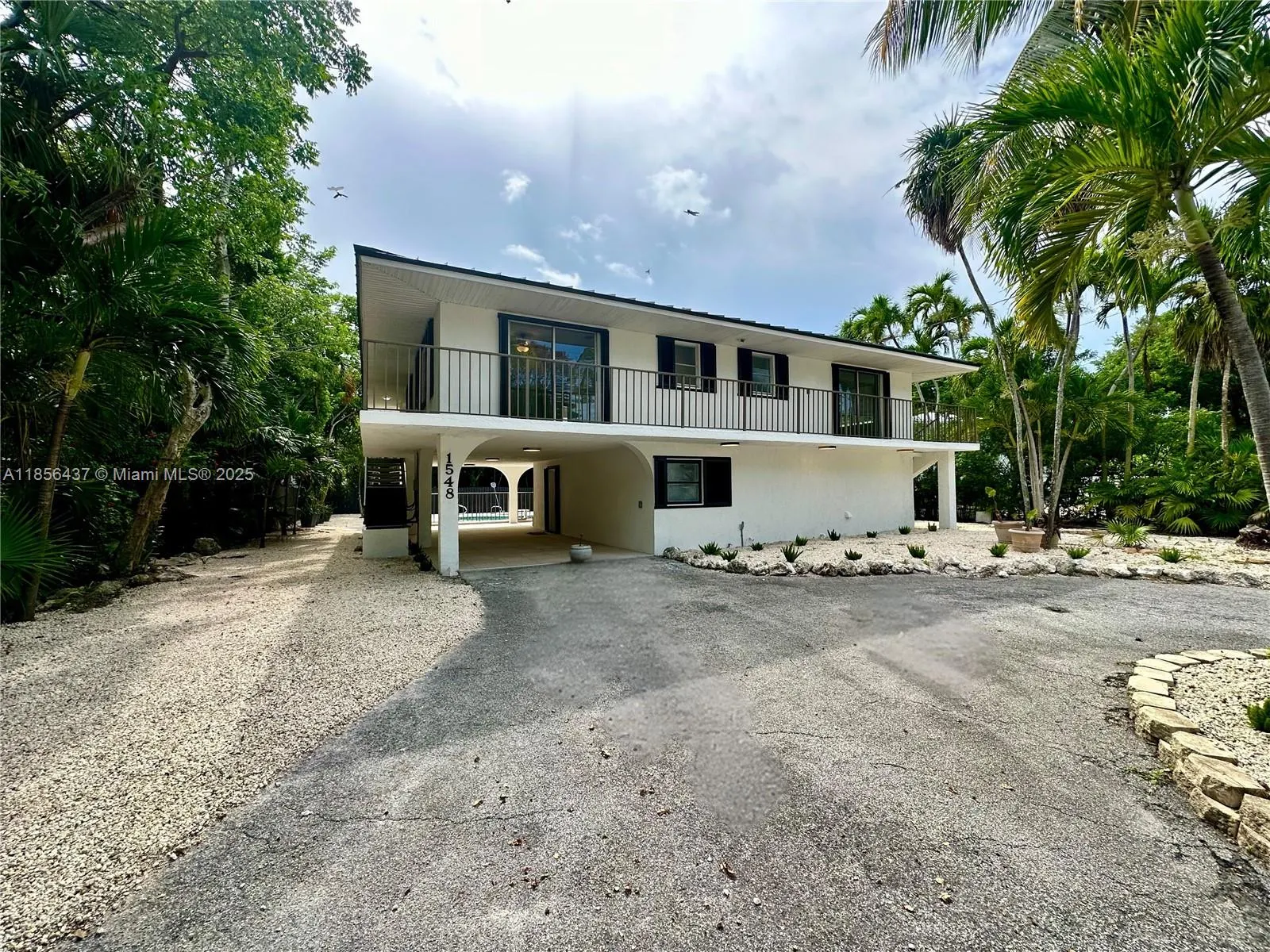 1548 Eastward Ho Ln