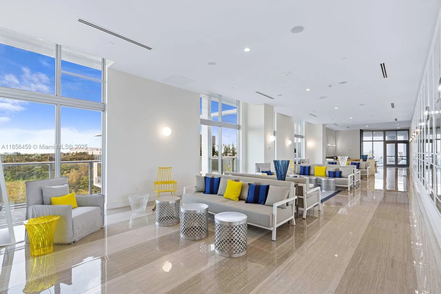 2000 Metropica Way, #1109