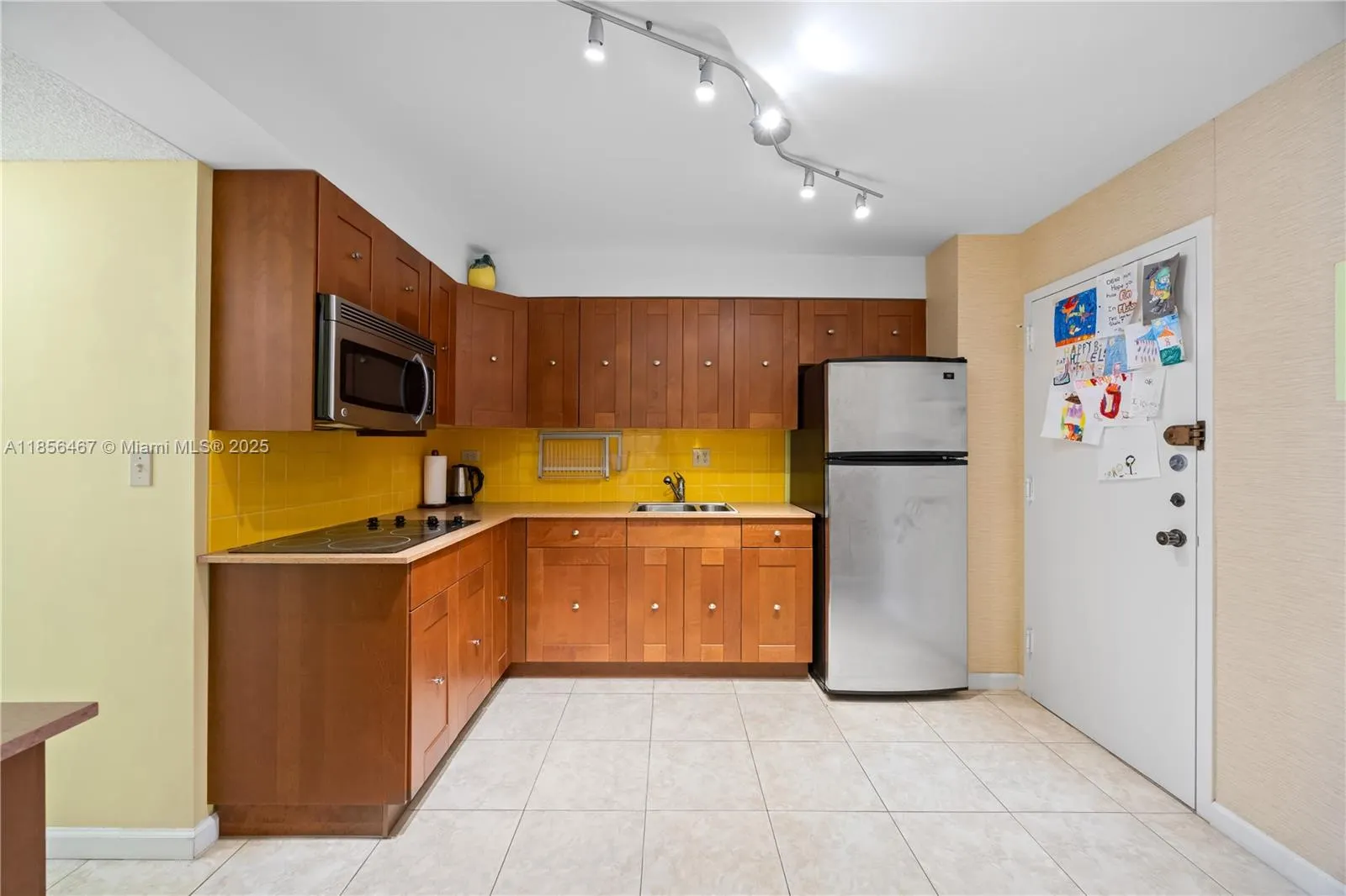 251 174th St, #812