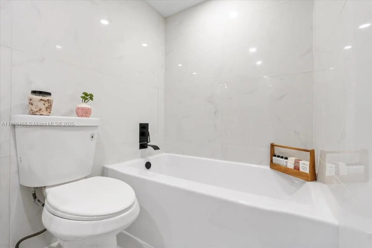 7129 Promenade Dr, #801