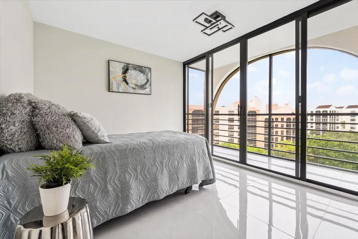 7129 Promenade Dr, #801