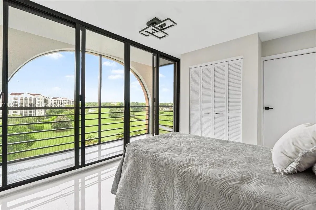 7129 Promenade Dr, #801