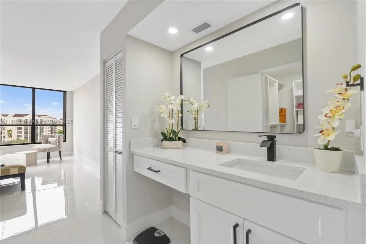 7129 Promenade Dr, #801