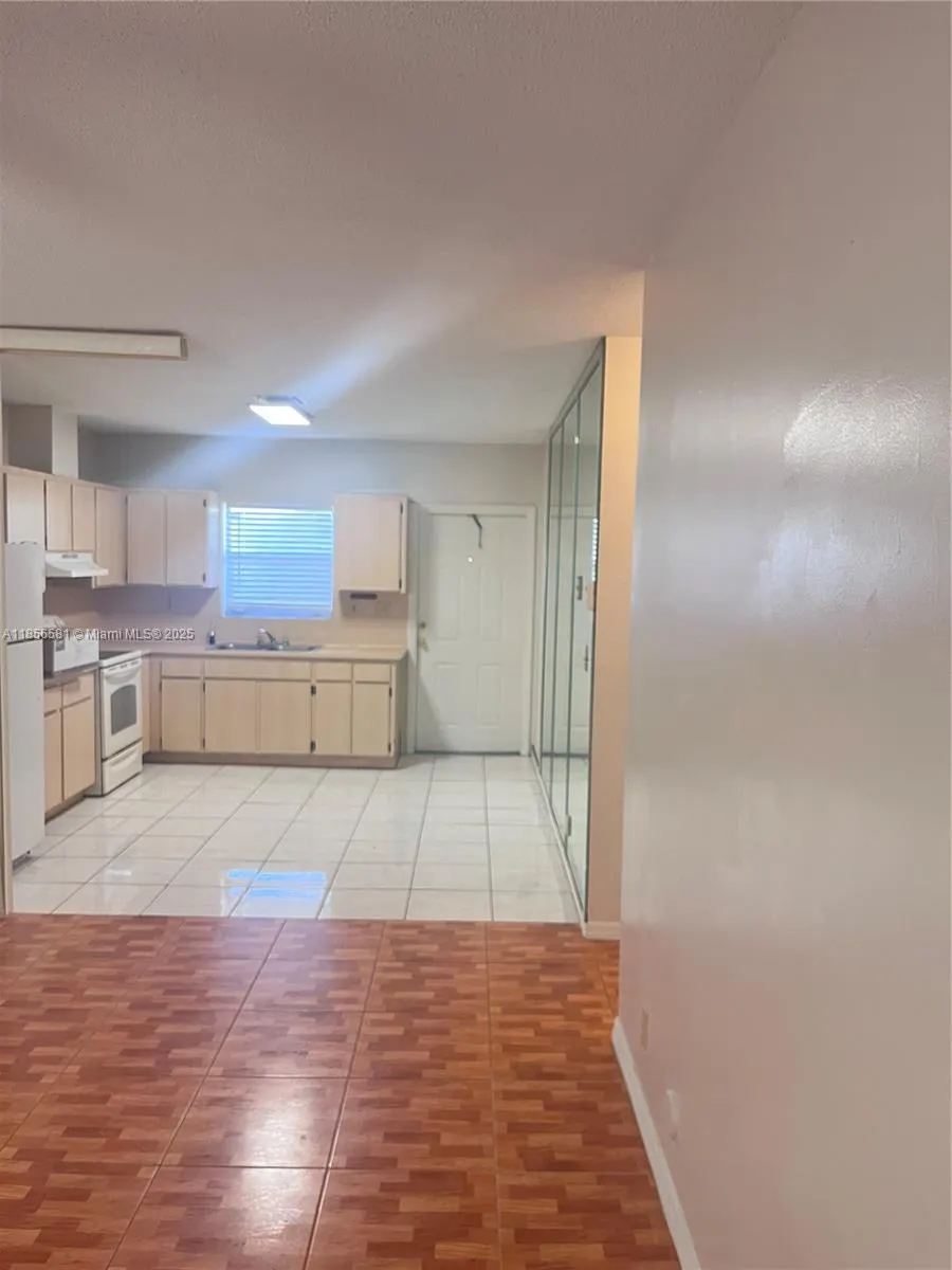2731 NW 13 ct, #2731