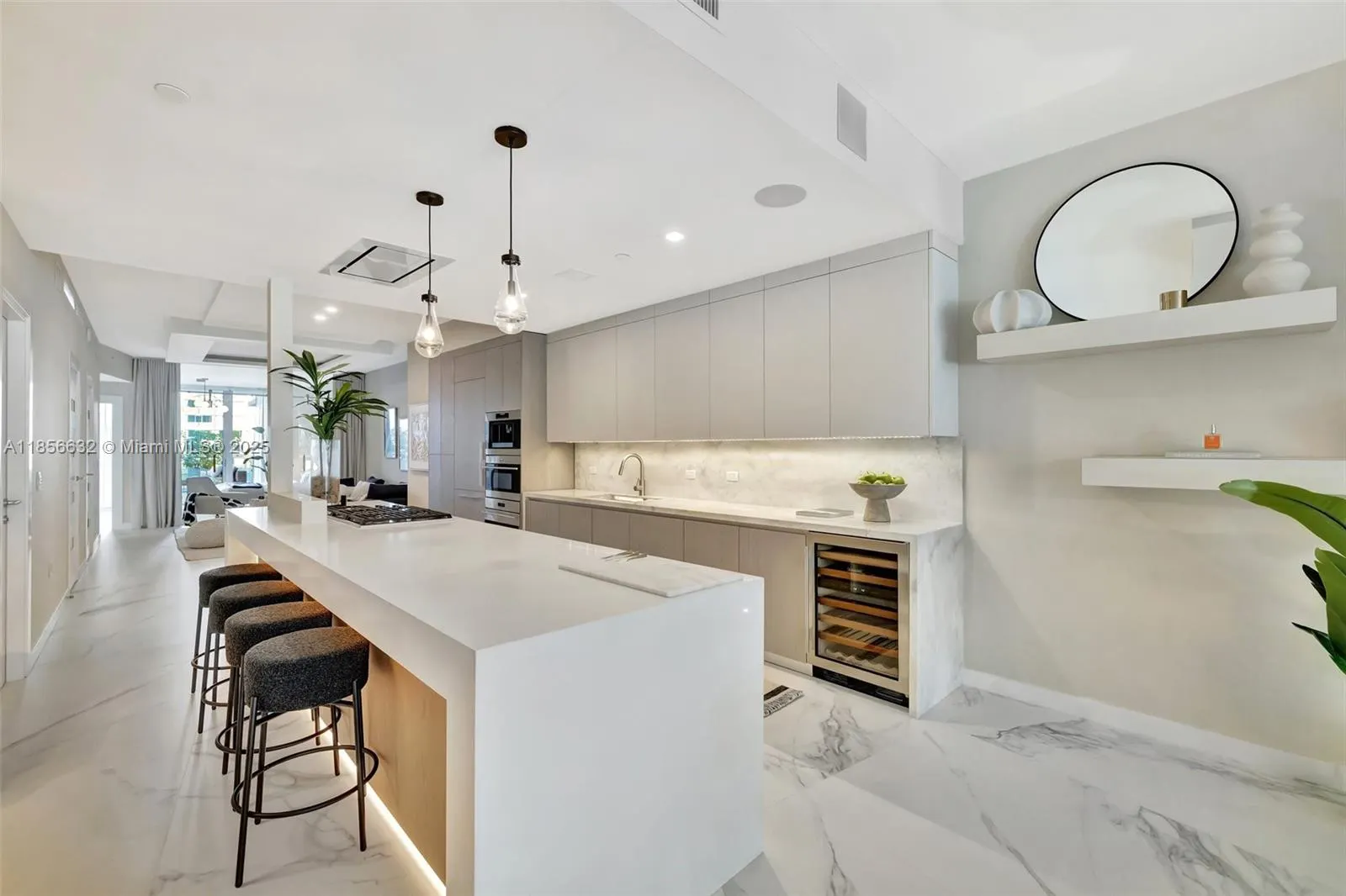 2200 N Ocean Blvd, #S303