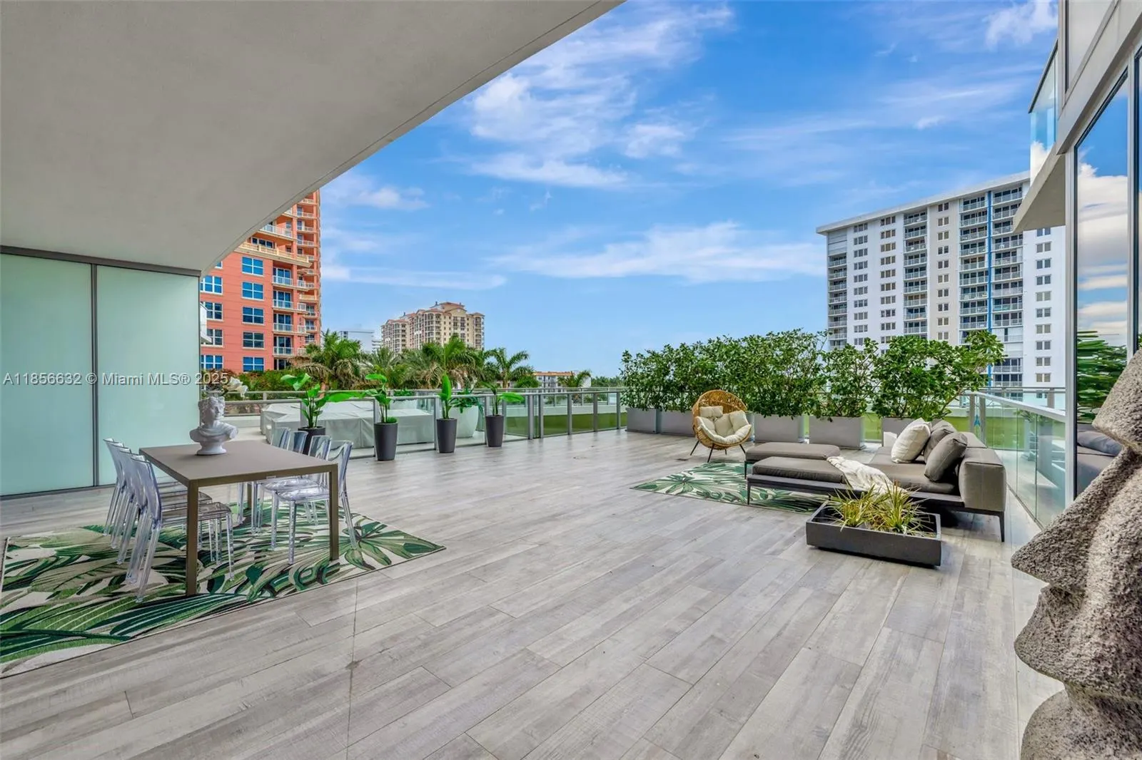 2200 N Ocean Blvd, #S303