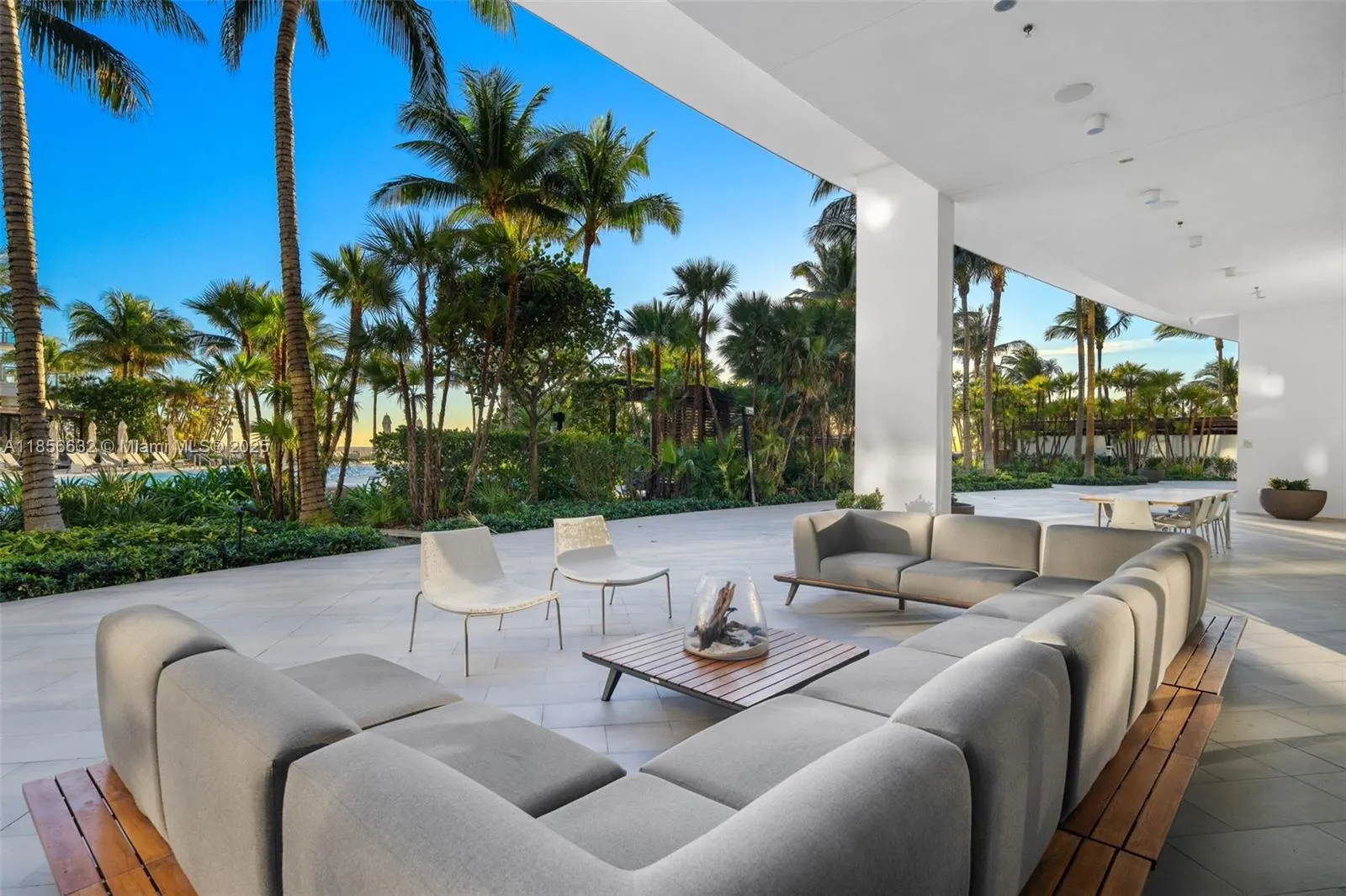 2200 N Ocean Blvd, #S303