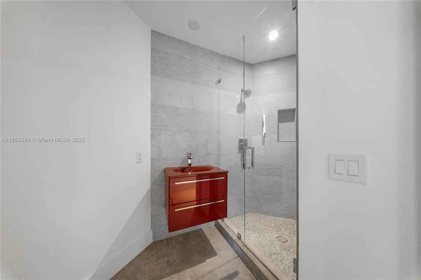 626 Coral Way, #402