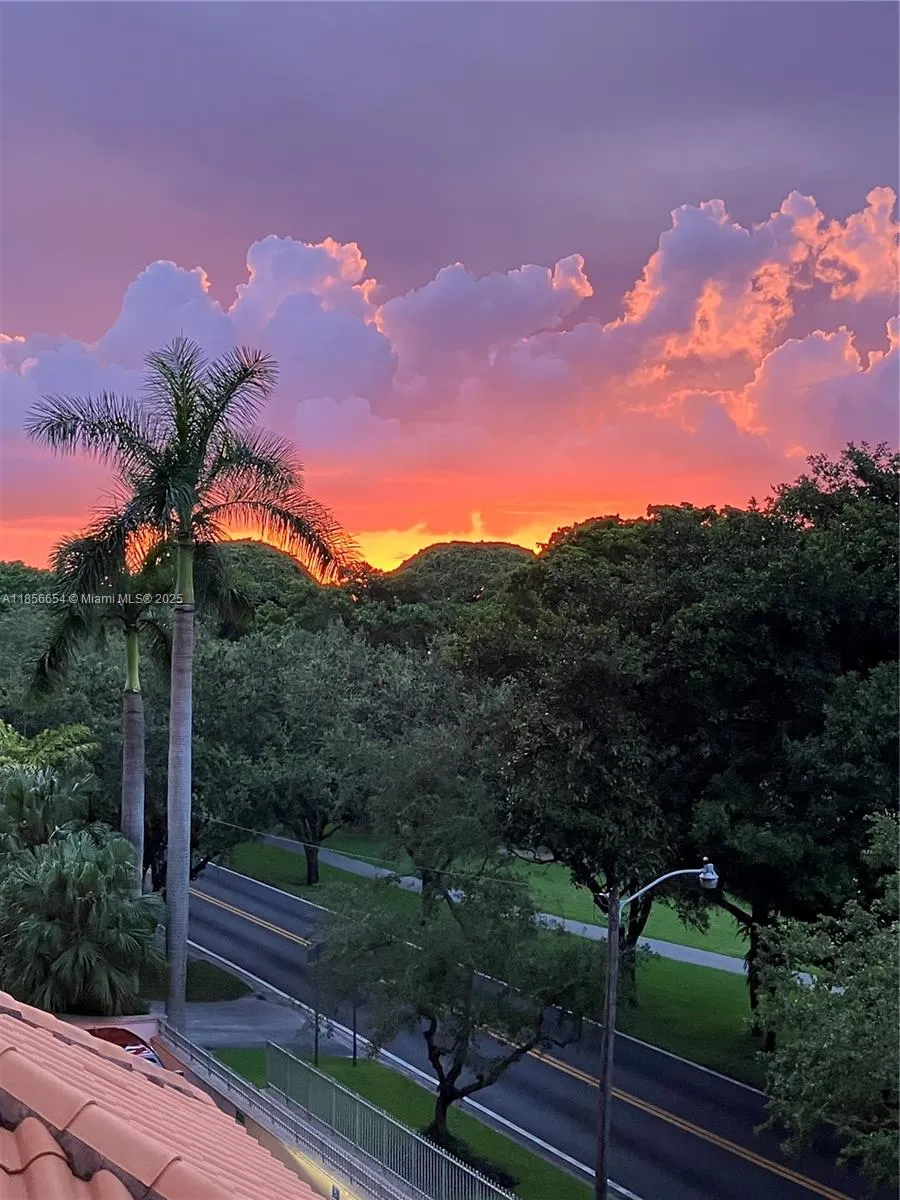 626 Coral Way, #402