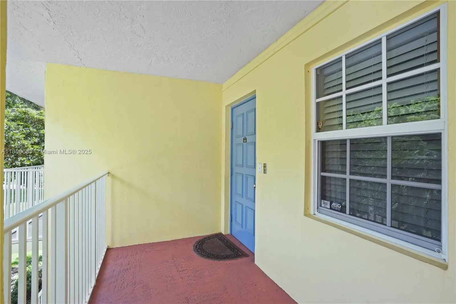 350 Oaks Ln, #222