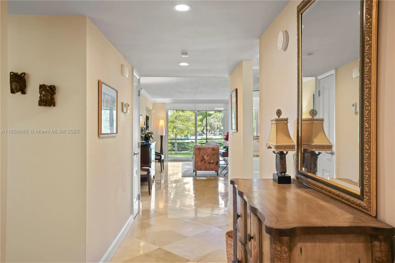 350 Oaks Ln, #222