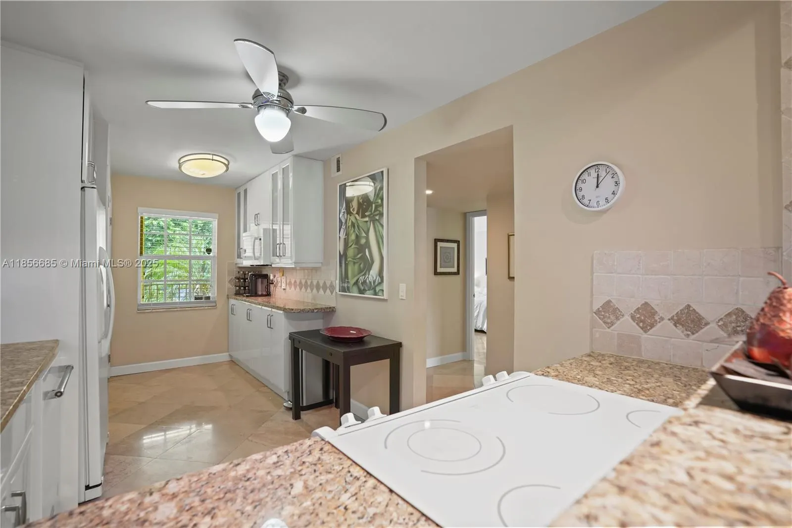 350 Oaks Ln, #222