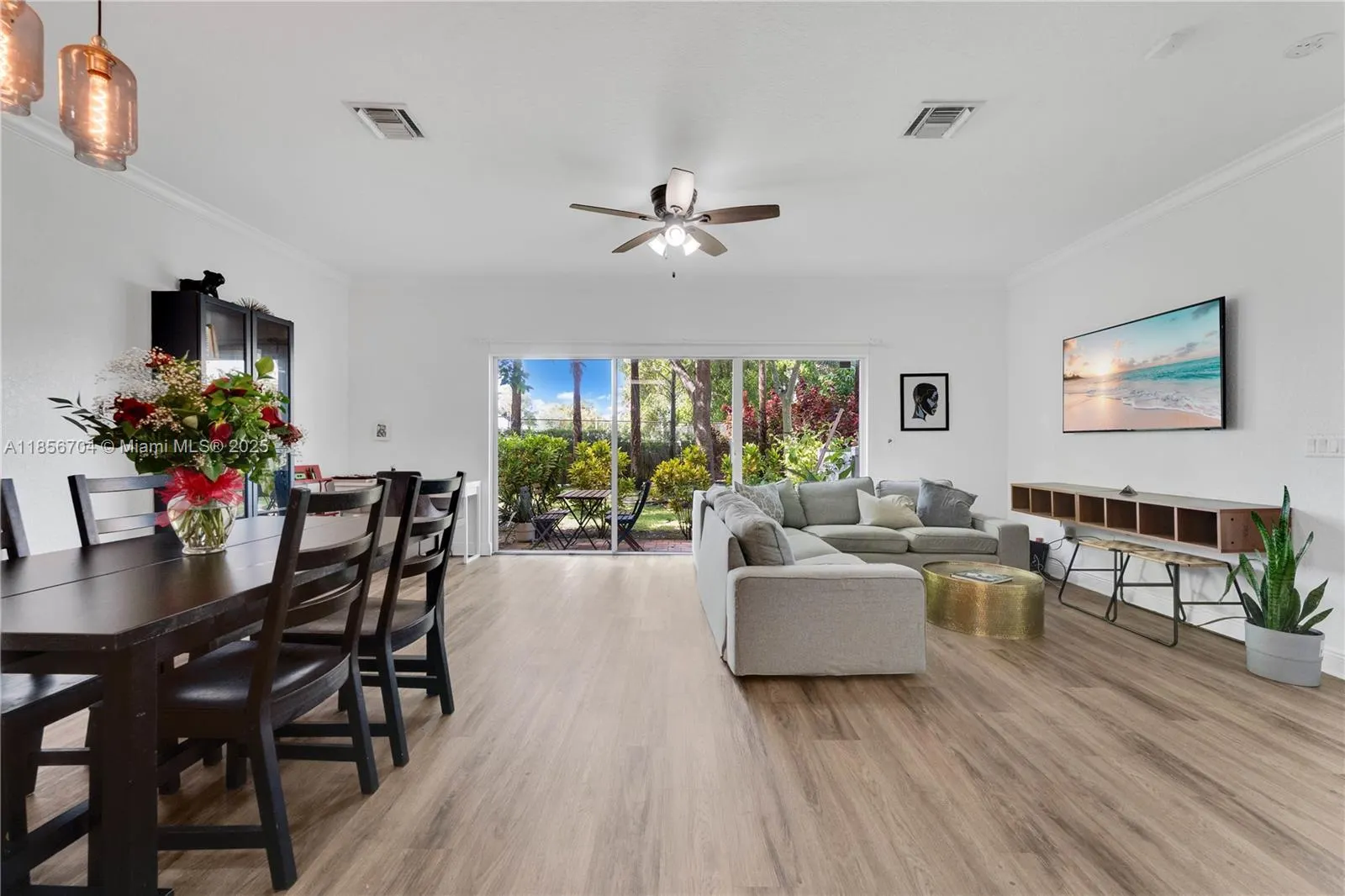 8080 NW 27th St