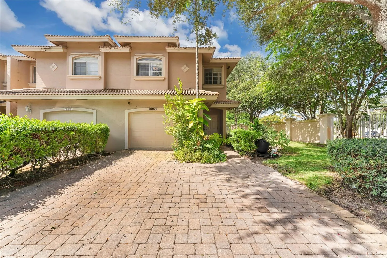 8080 NW 27th St