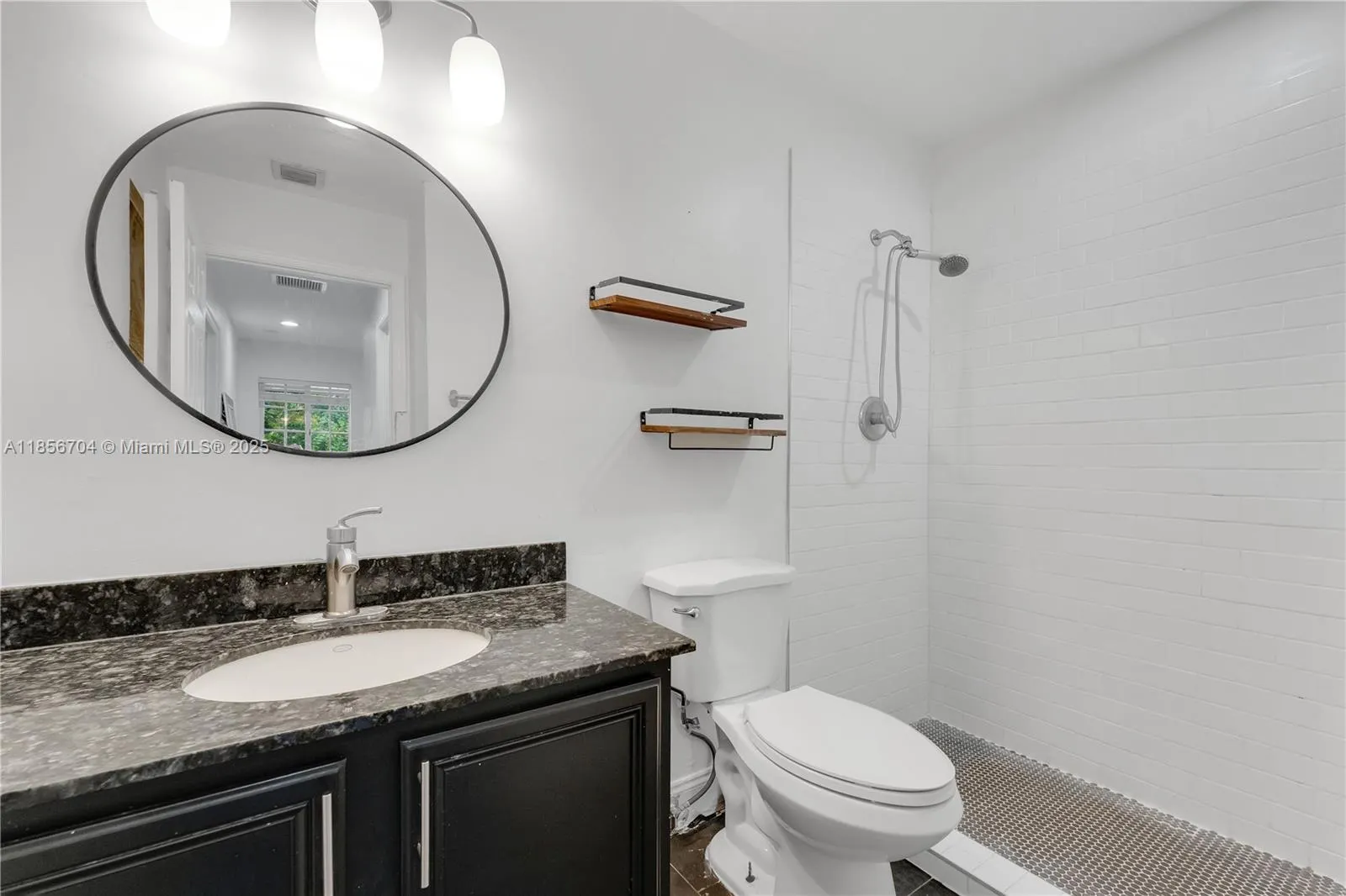 8080 NW 27th St