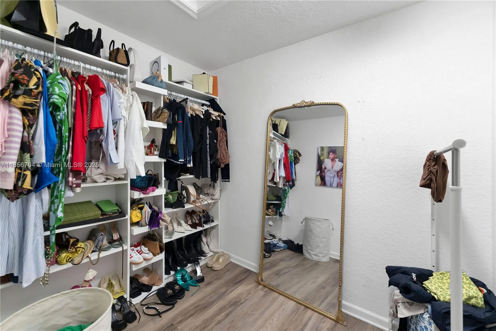 8080 NW 27th St