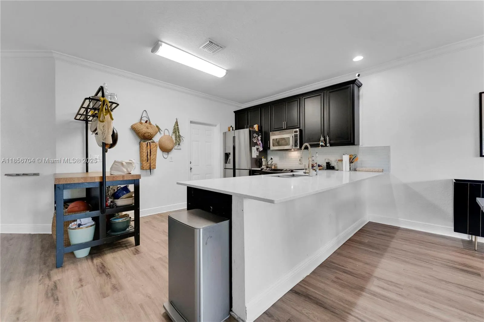 8080 NW 27th St
