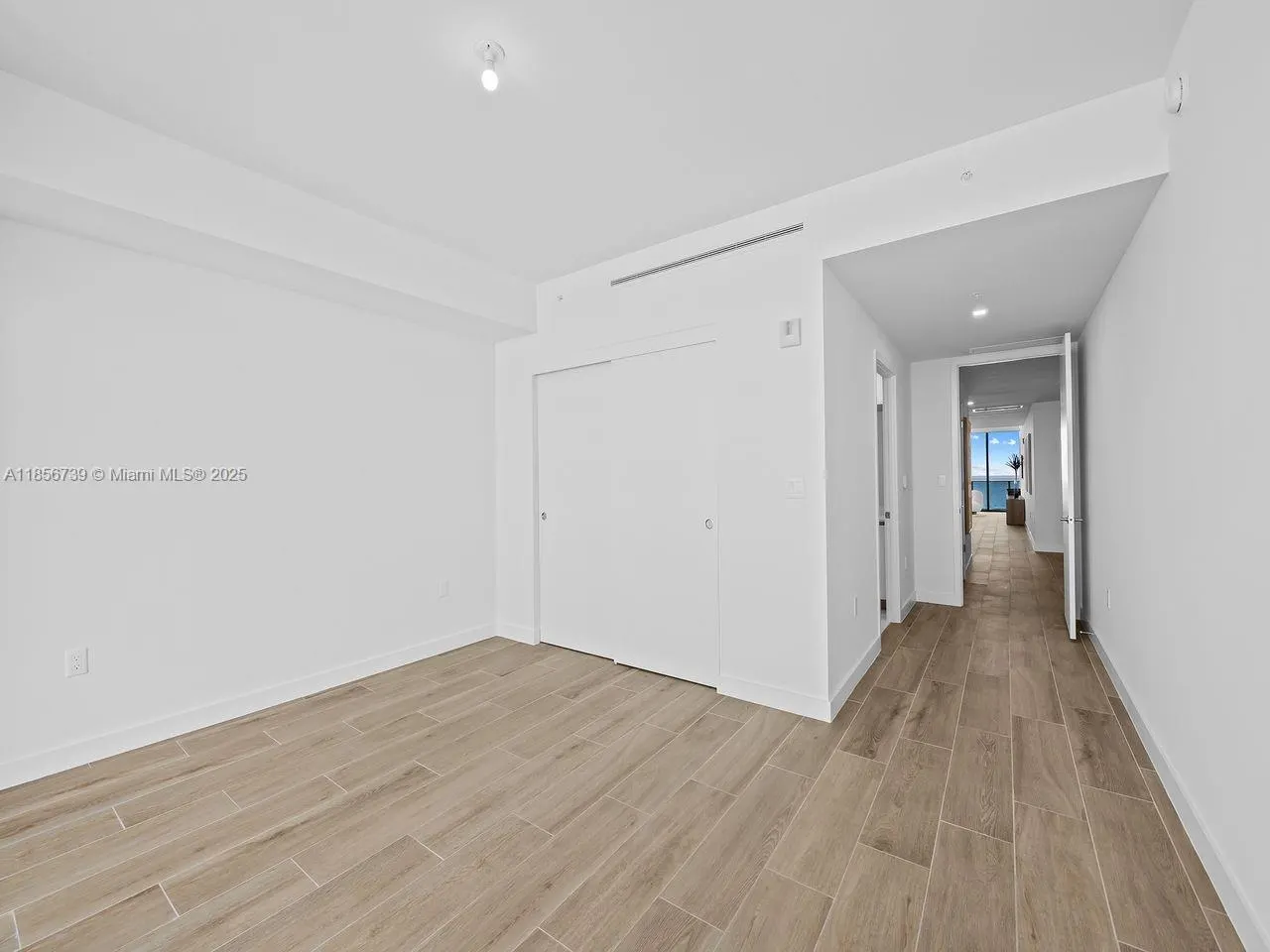 900 N Ocean, #1004