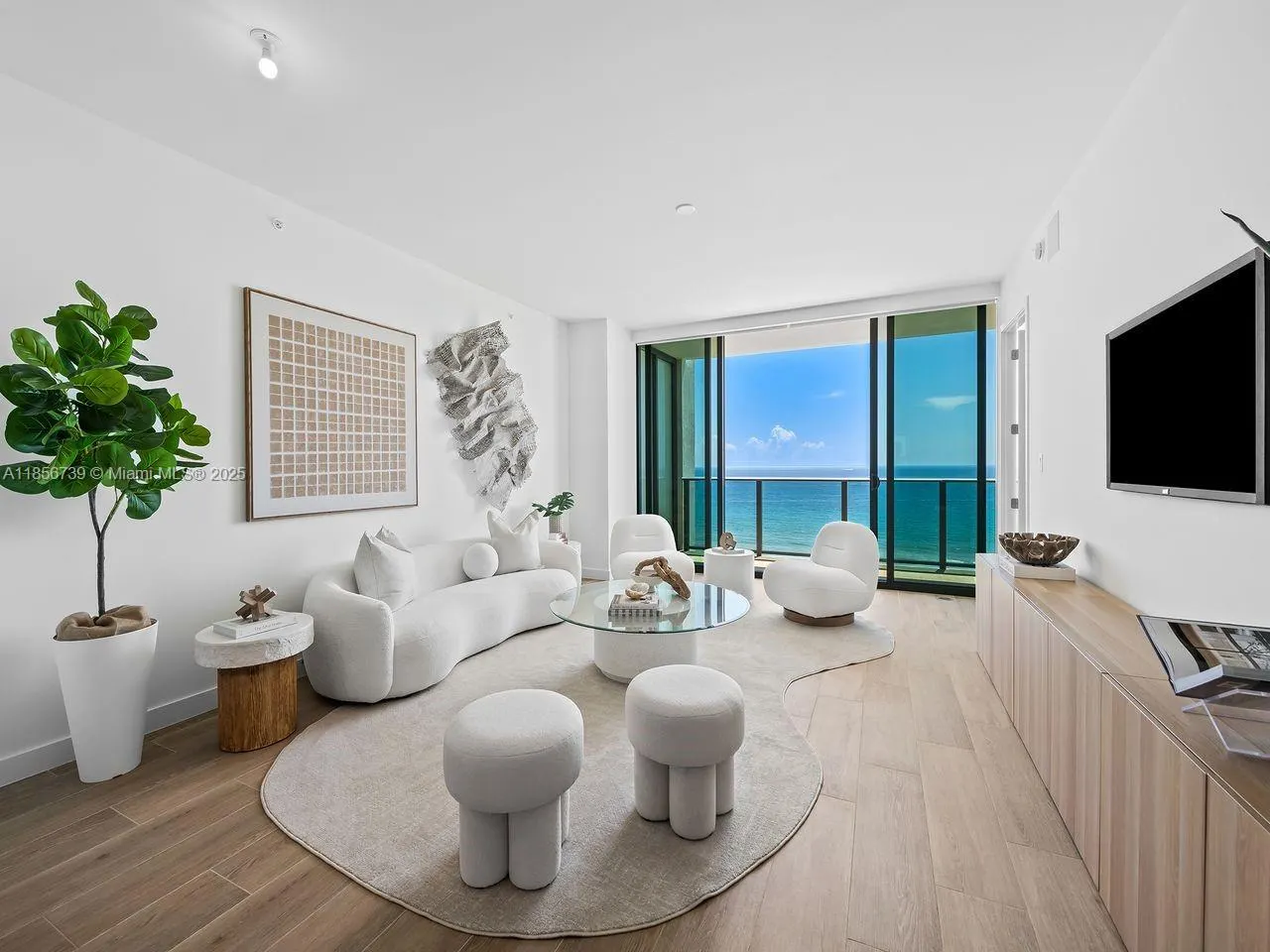 900 N Ocean, #1004