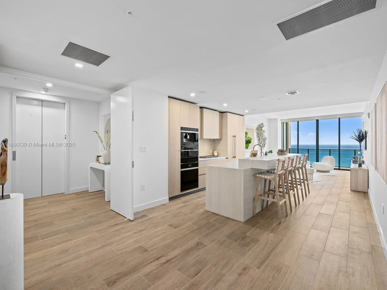 900 N Ocean, #1004