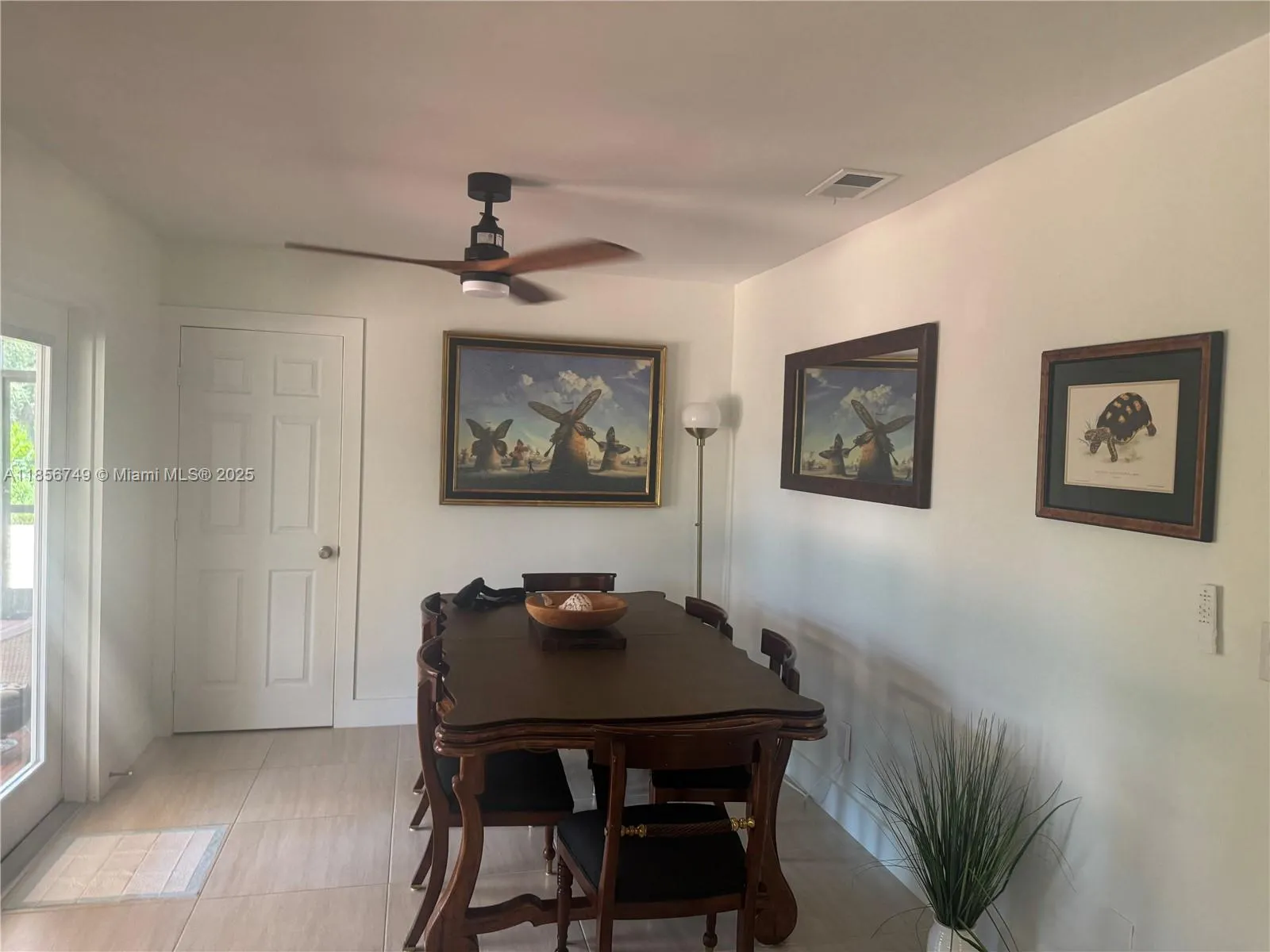 1770 E Dogwood