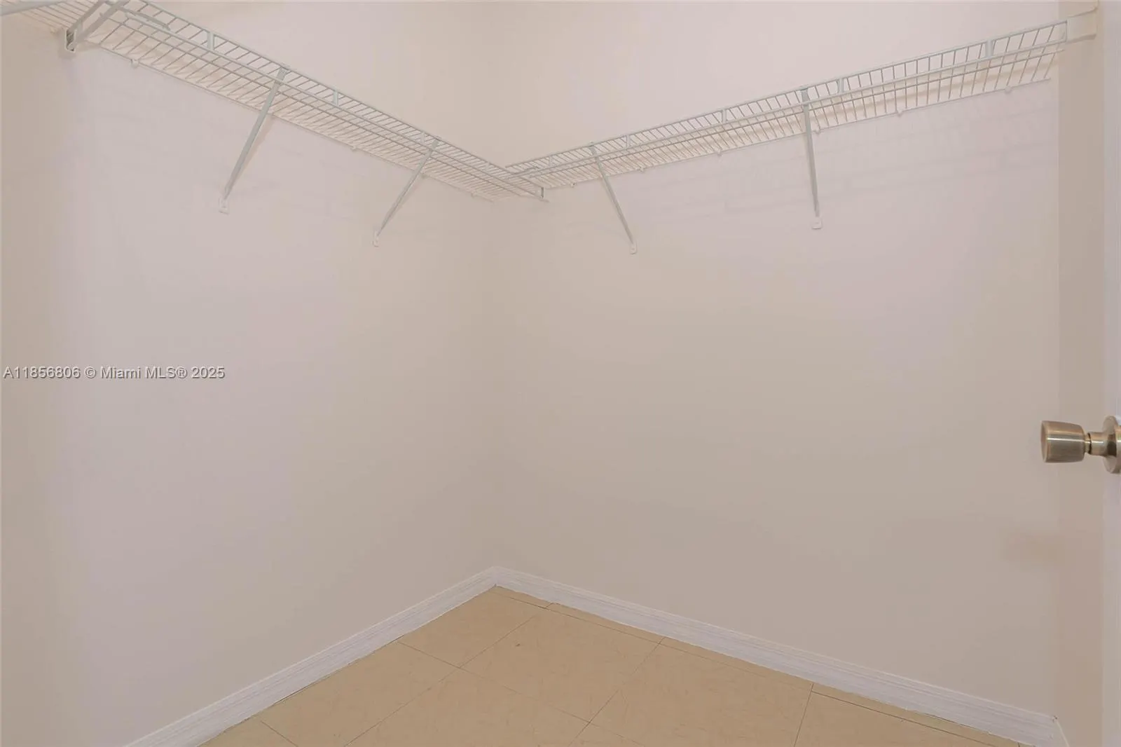 4958 White Mangrove Way E, #401