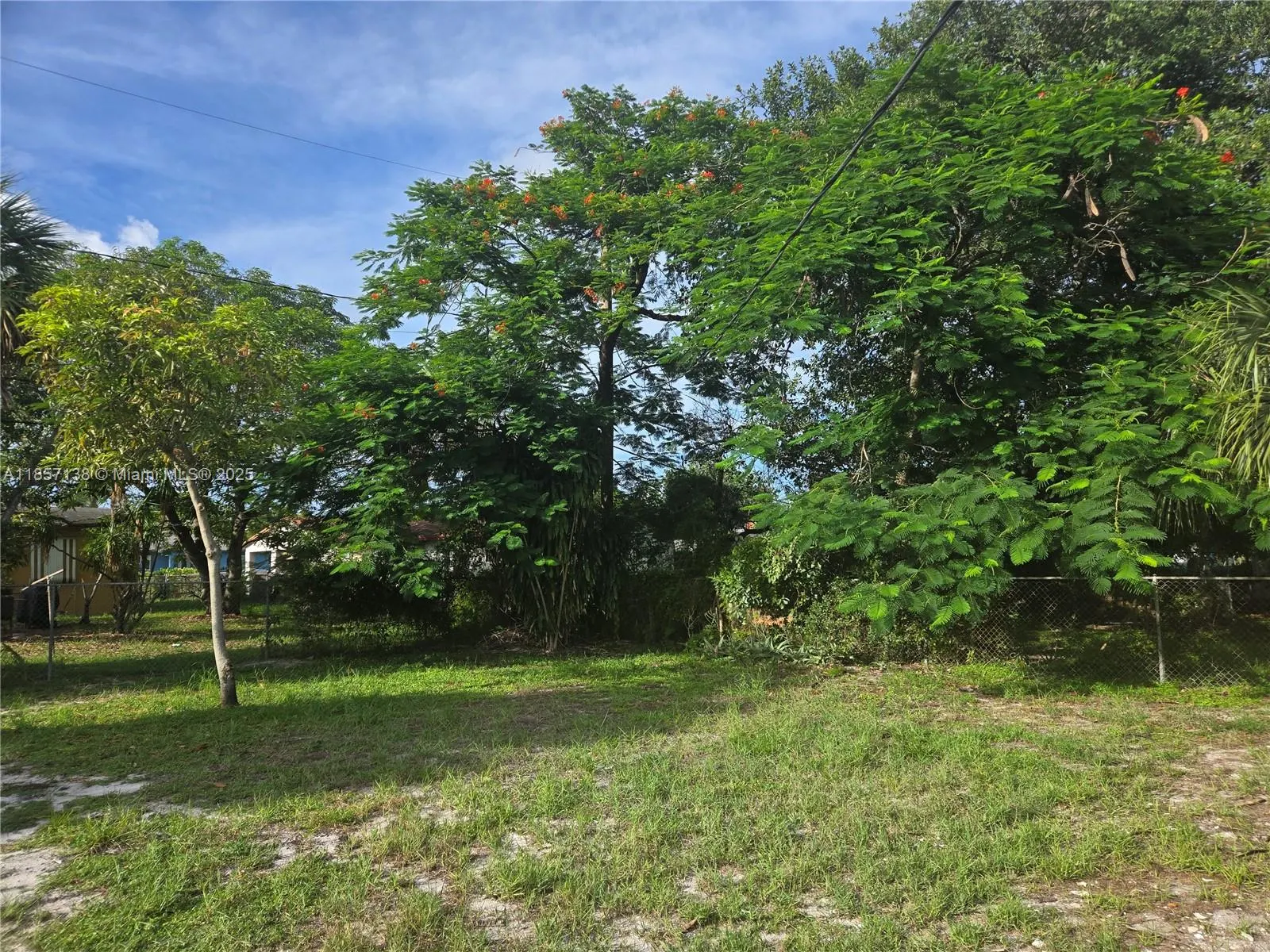 2317 NW 15th St