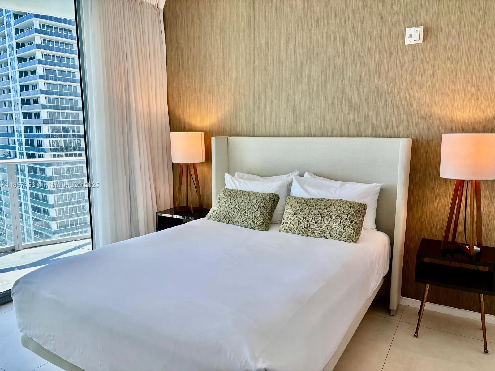 4111 S Ocean Dr, #2503