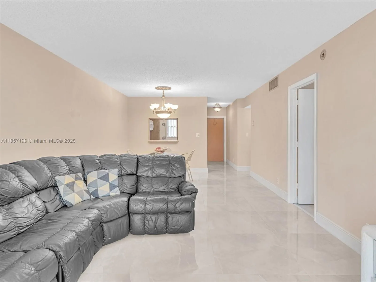 8400 Lagos De Campo Blvd, #103