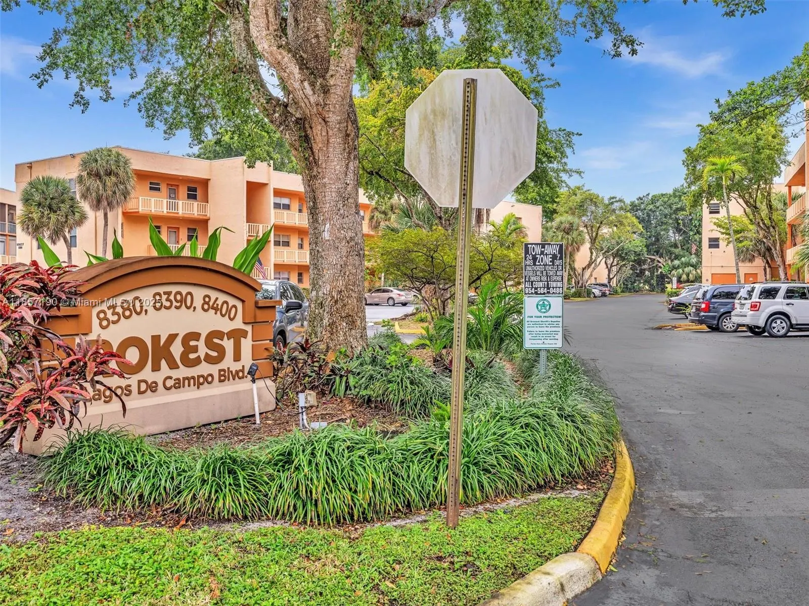 8400 Lagos De Campo Blvd, #103