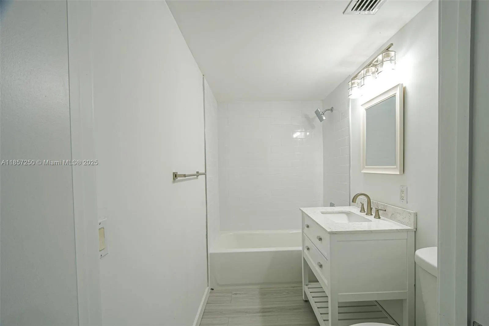 2740 SW 28th Ter, #603