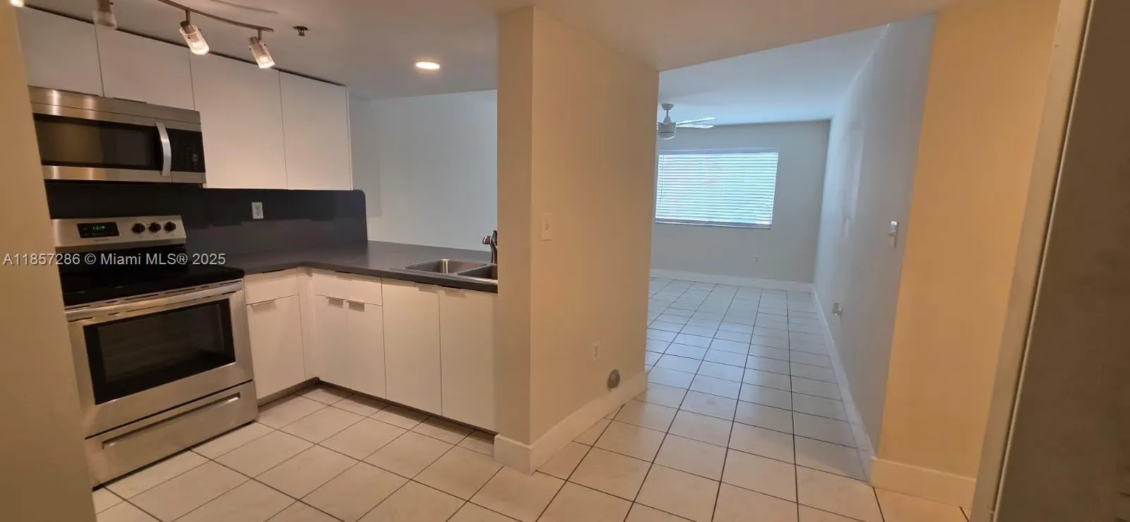 55 E 4th St, #104