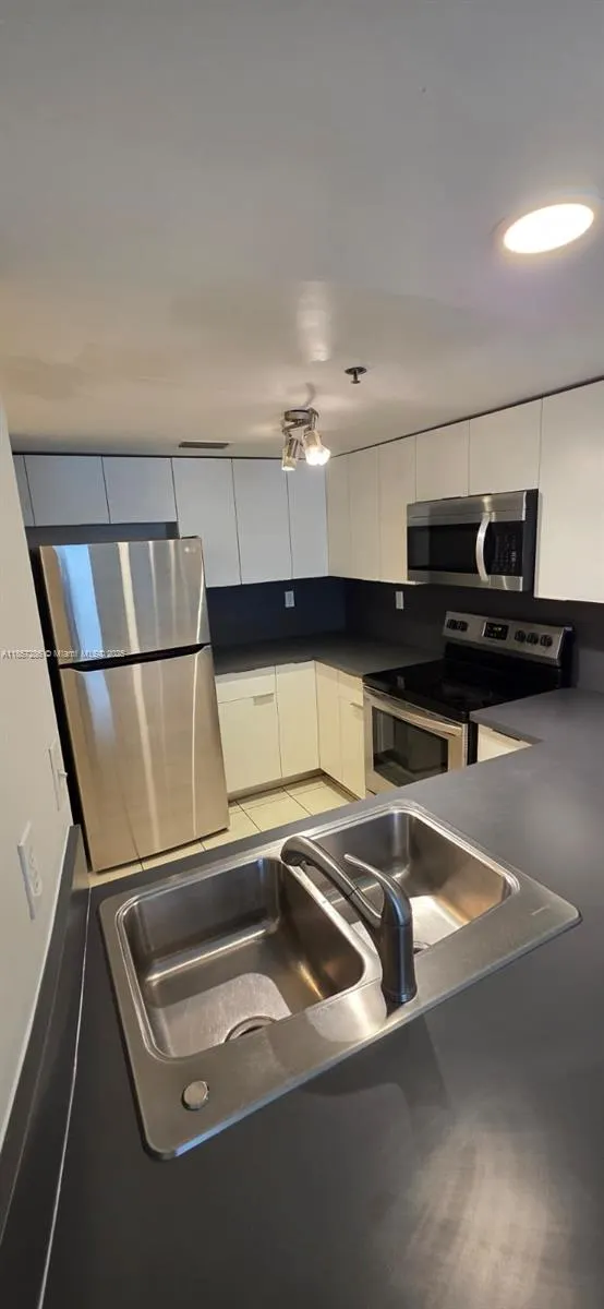 55 E 4th St, #104