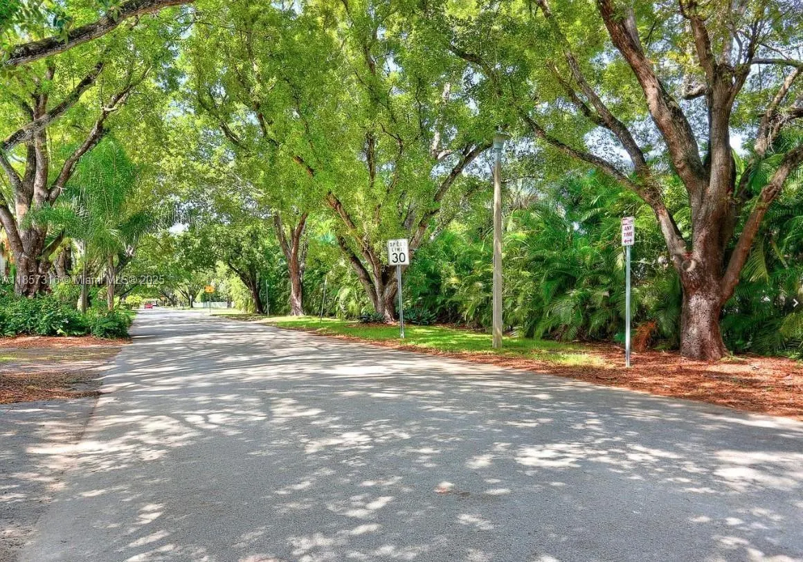 1239 Mariposa Ave, #2,3,4,6,7 & 8